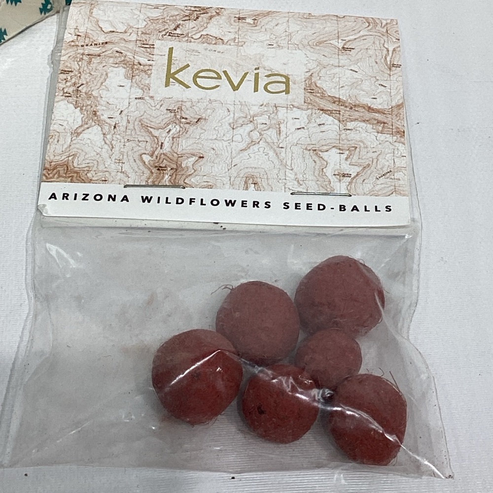 Kevia Geode Bath Bomb Duet & BONUS - Picture 4 of 5